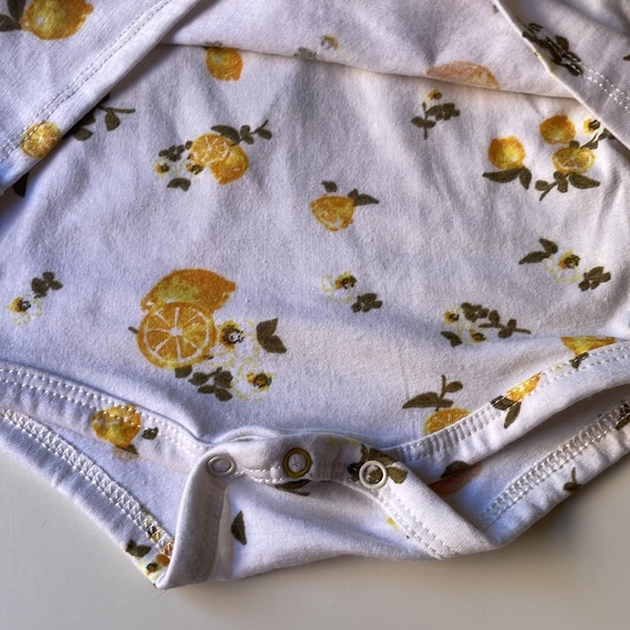 2/$30 Jessica Simpson Yellow Lemon Easy Match Middle Snap One Piece Size 3-6M - Picture 6 of 15